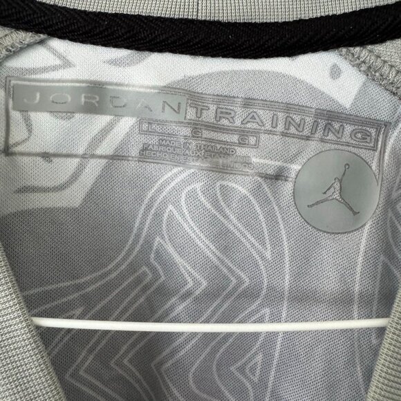 Jordan Training Abstract Outsole Graphic Long Sleeve Shirt Gray XL - Picture 2 of 3